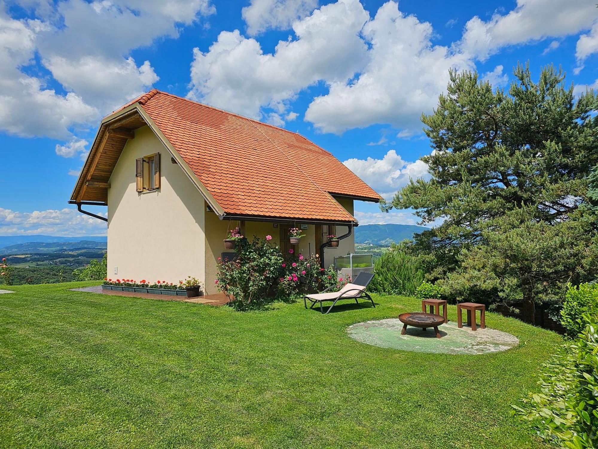 Holiday House Panorama Podcetrtek Luaran gambar