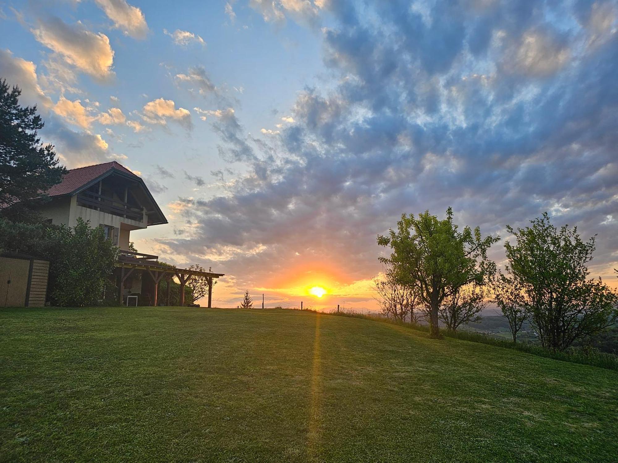 Holiday House Panorama Podcetrtek Luaran gambar